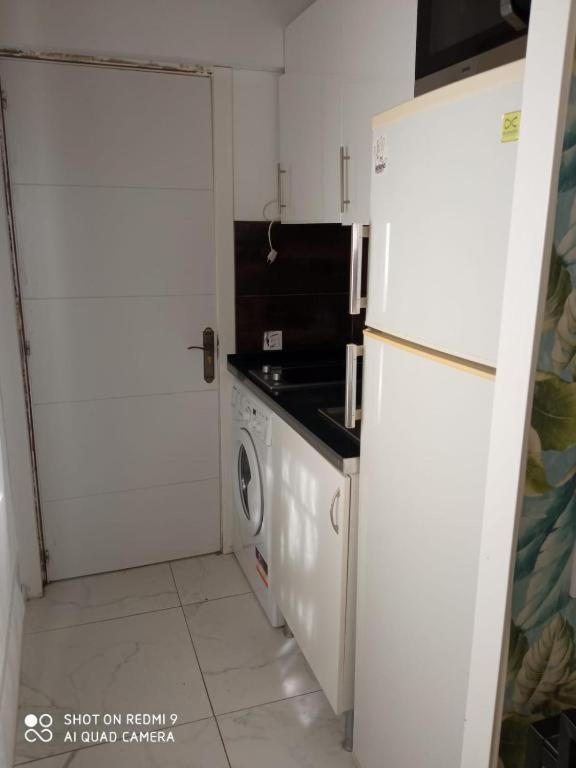 Apartamento Centrico En Villaviciosa De Odon Bagian luar foto
